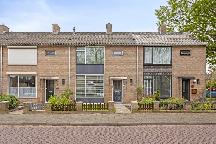 Karel V Laan 28 in Geertruidenberg Foto