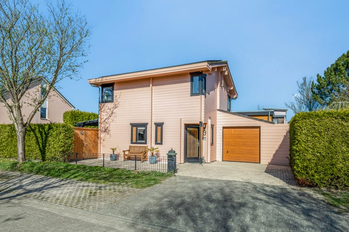 Karmijnstraat 9 dans Almere photo