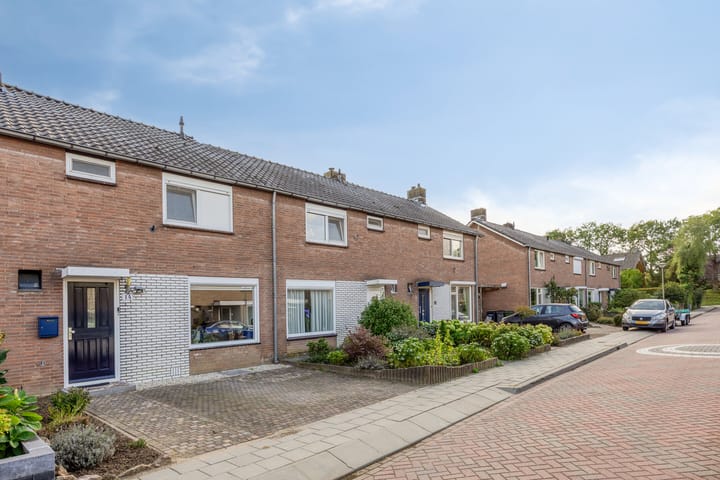 Karperstraat 14 en Ooij foto