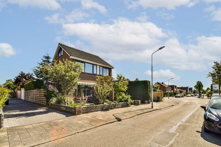 Kastanjelaan 7 in Zwanenburg foto