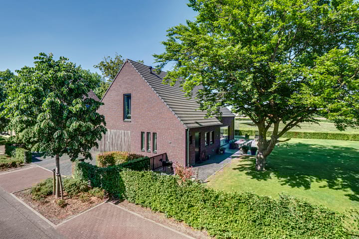 Kasteelsehof 2 in Well L Foto