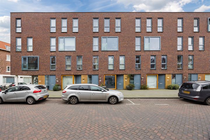 Katendrechtse Lagedijk 310 in Rotterdam foto