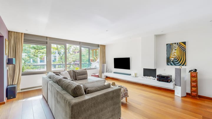 Kattenburgerhof 18 in Amsterdam photo