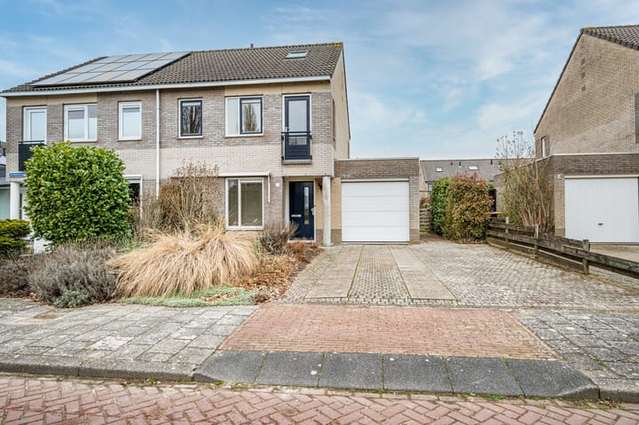Photo of property Kempenland 22, Emmeloord