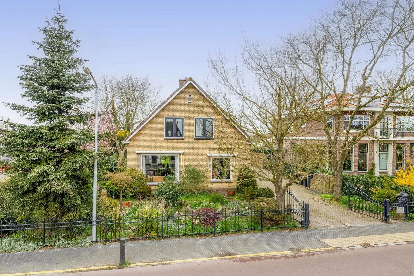 Kerkebuurt 167 en Berkhout