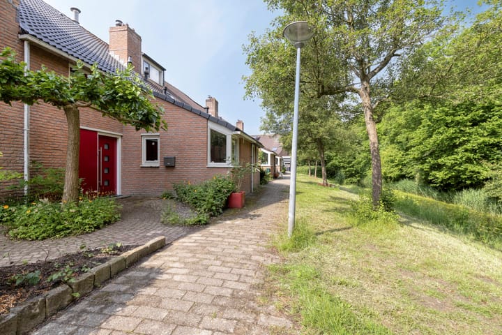 Kerketuin 99 in Zwaag Foto