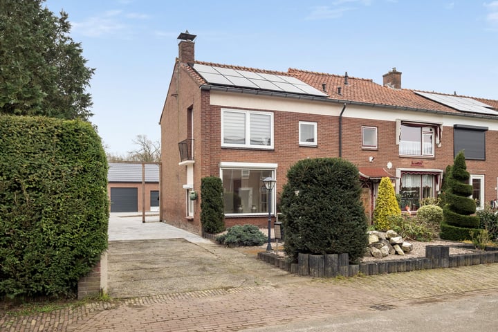 Kerklaan 15 in Eefde Foto