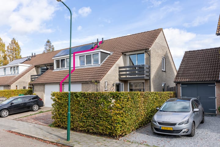 Kerklaan 7 en Lopik foto