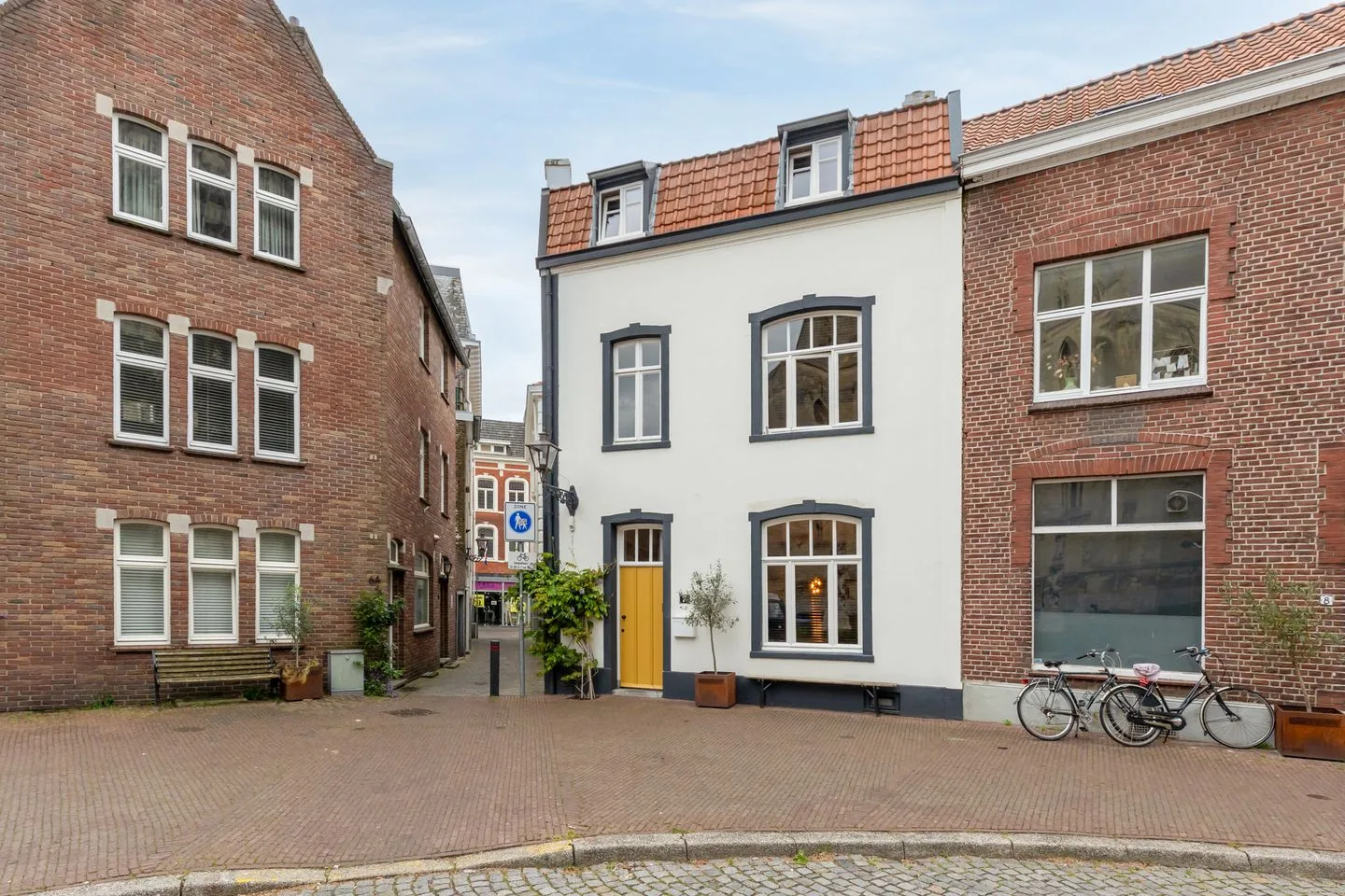 Kerkplein 7 Sittard thumbnail 8