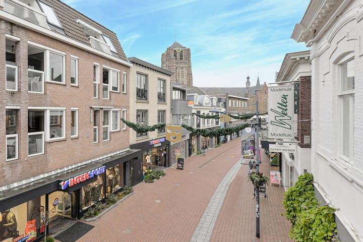 Kerkstraat 16A in Oosterhout Foto