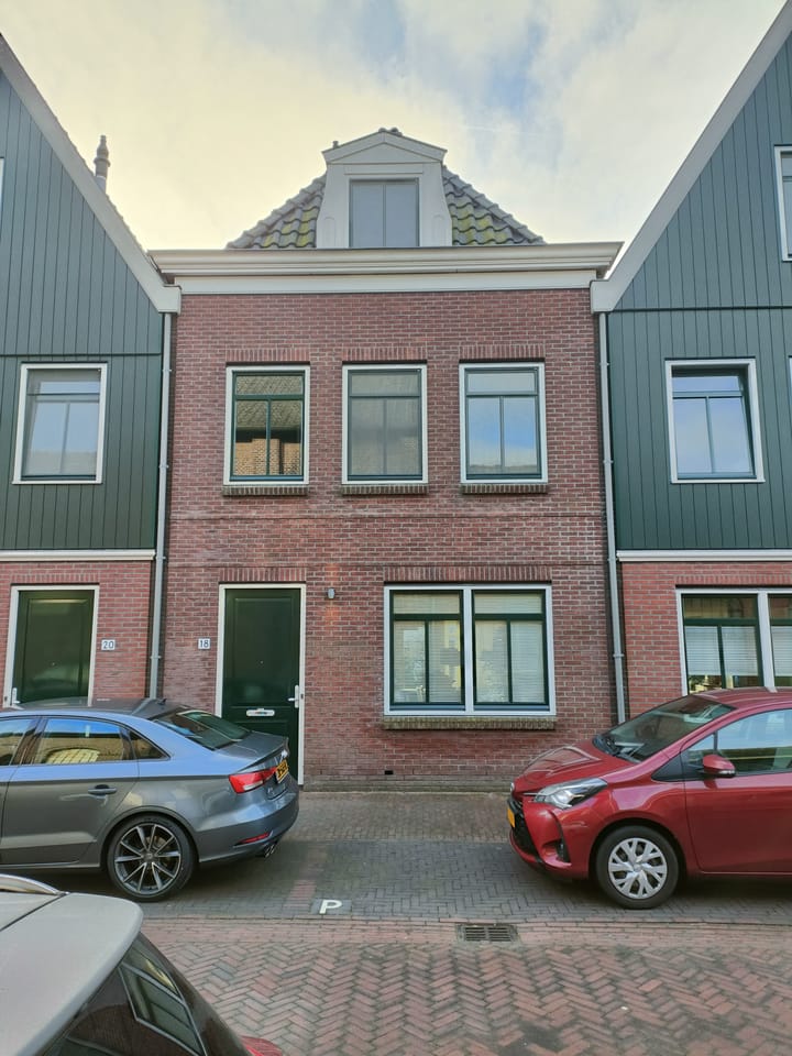 Photo of property Kerkstraat 18, Landsmeer