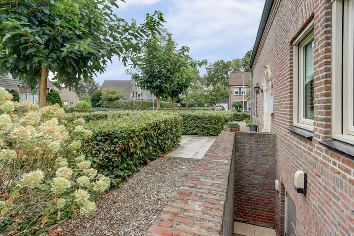 Kerkstraat 18 Rucphen thumbnail 7