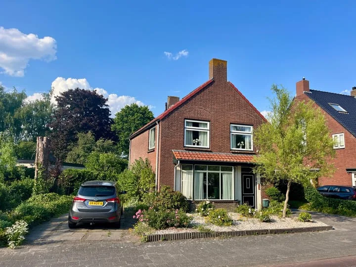 Kerkstraat 32 in Bavel