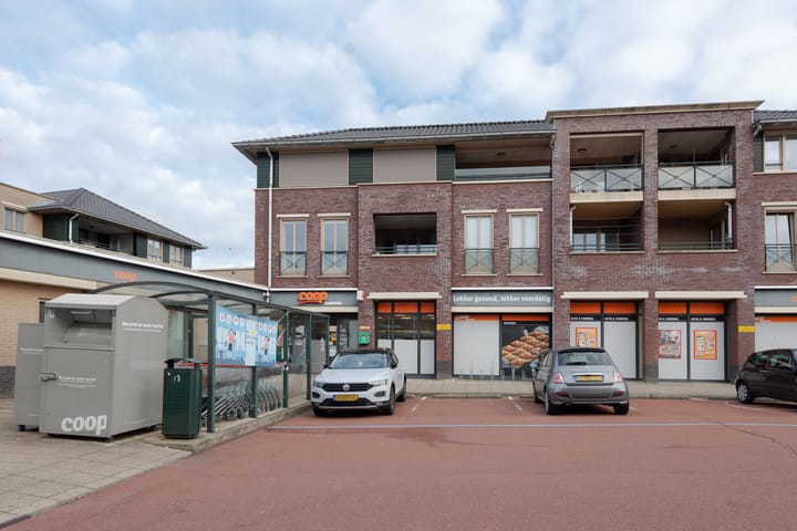 Photo of property Kerkstraat 39, Hoogmade
