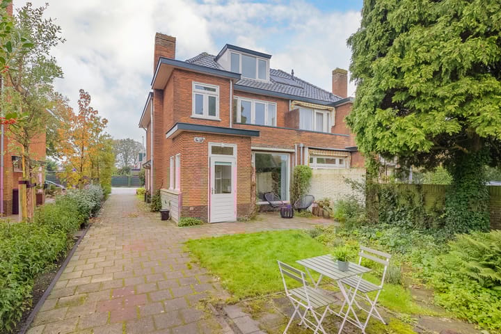 Kerkweg 117 in Santpoort-Noord Foto