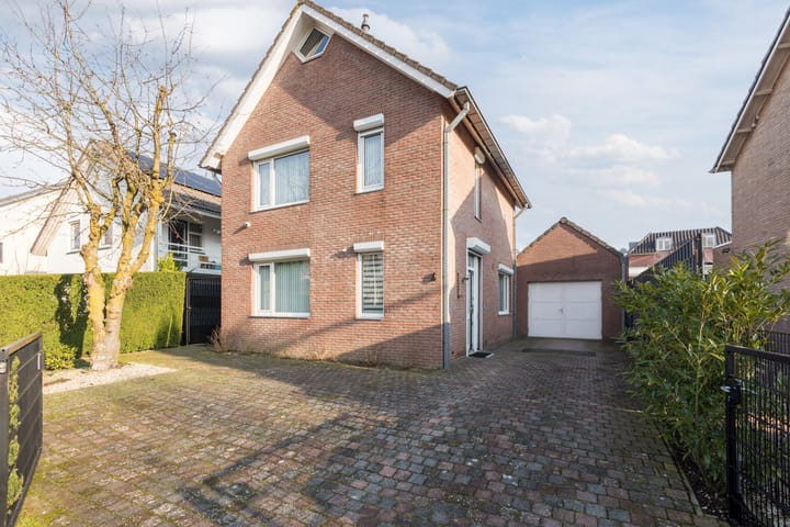 Photo of property Kerkweg 6, Malden
