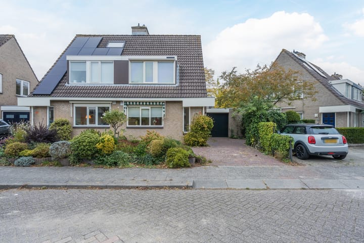 Photo of property Kievit 7, Oud-Beijerland