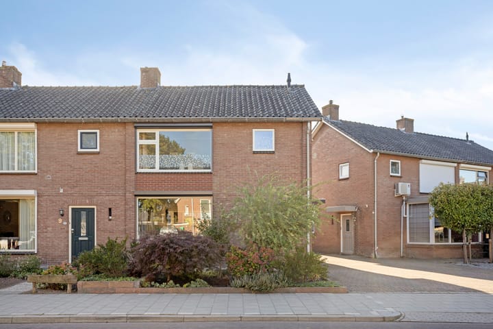 Kievitstraat 11 in Goor Foto