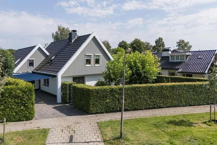 Kievitstraat 12 in Delden Foto