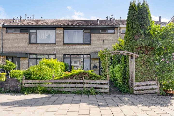 Kikkerveen 417 in Spijkenisse Foto