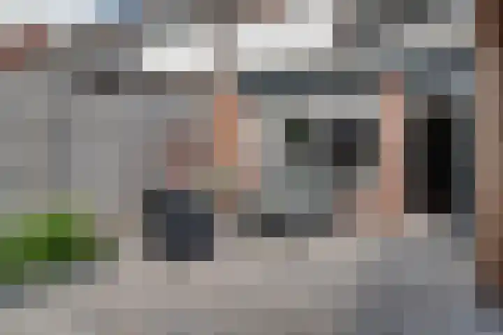 Klagerstuin 36 Zwaag thumbnail 11
