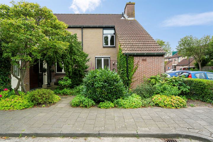 Kleyn Proffijtlaan 40 in Oegstgeest photo