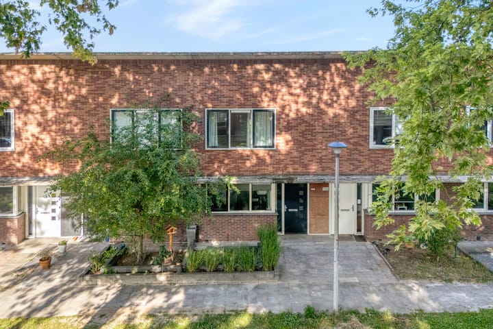 Klokkengieterlaan 110 in Zwolle Foto