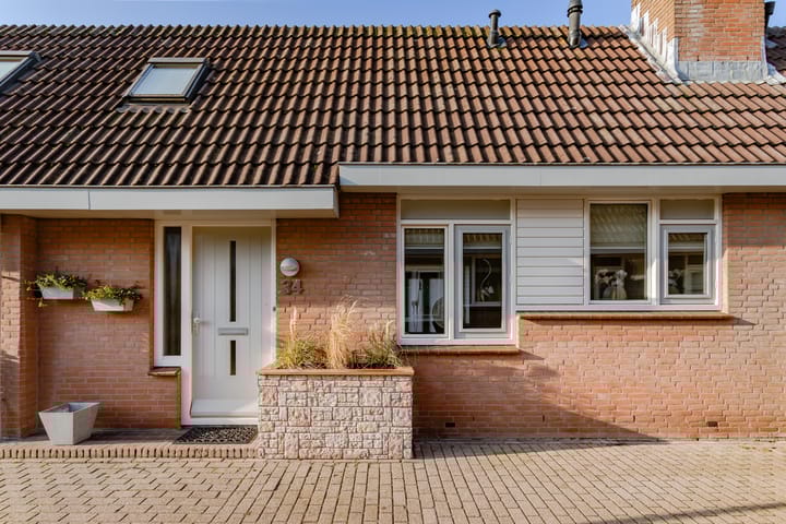 Photo of property Klokketuin 34, Zwaag