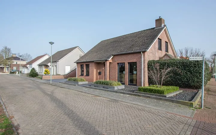 Kloosterstraat 84 in Heythuysen