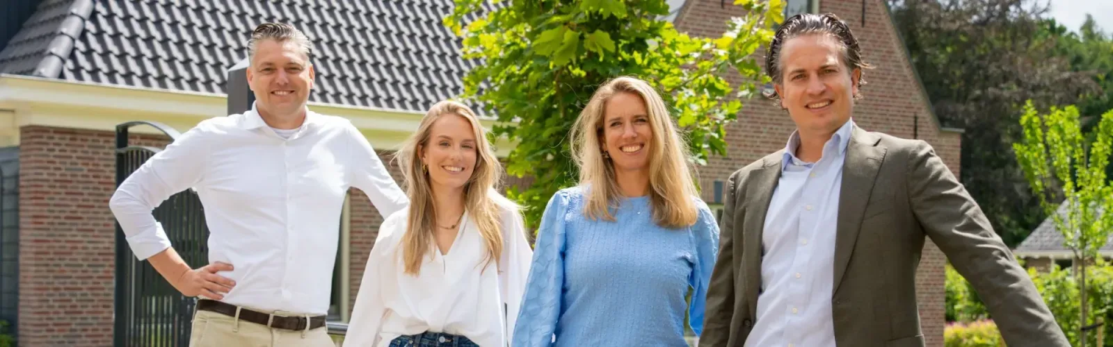 Team foto van Kocken Makelaars, welkom thuis!