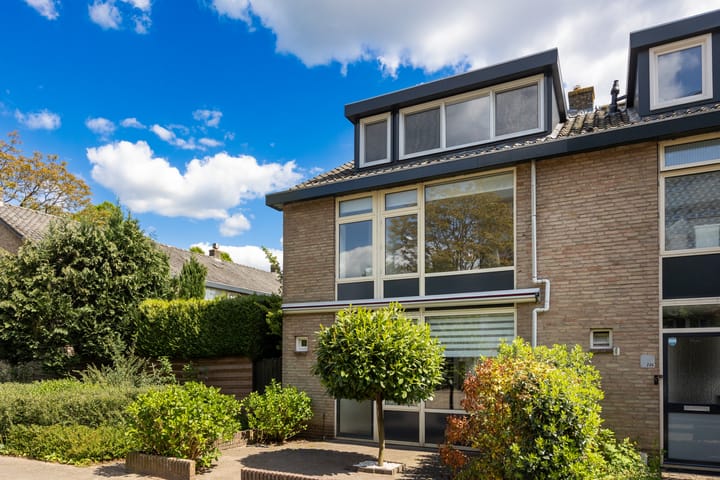 Photo of property Kometenlaan 148, Bilthoven