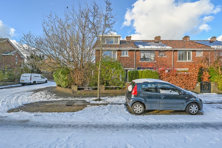 Photo of property Koningin Emmalaan 14, Leidschendam