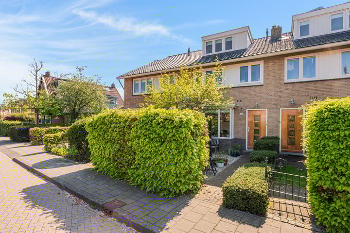 Koningin Emmalaan 6 in Ouderkerk aan de Amstel photo