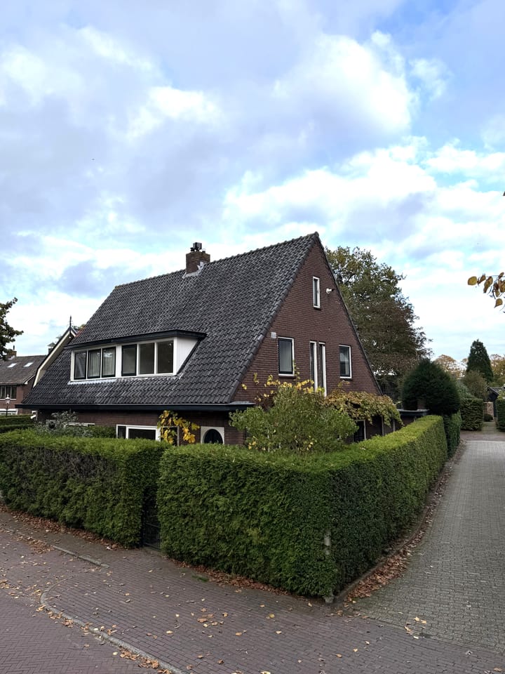 Koningin Julianastraat 36 en Huizen foto