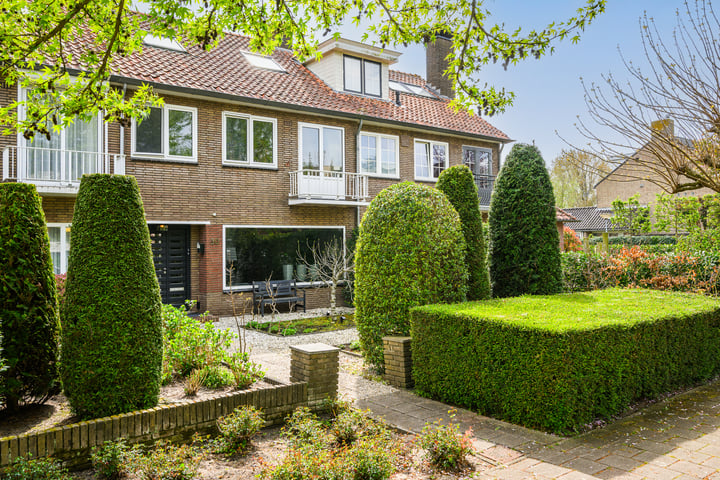 Koningin Wilhelminalaan 30 in Naarden foto