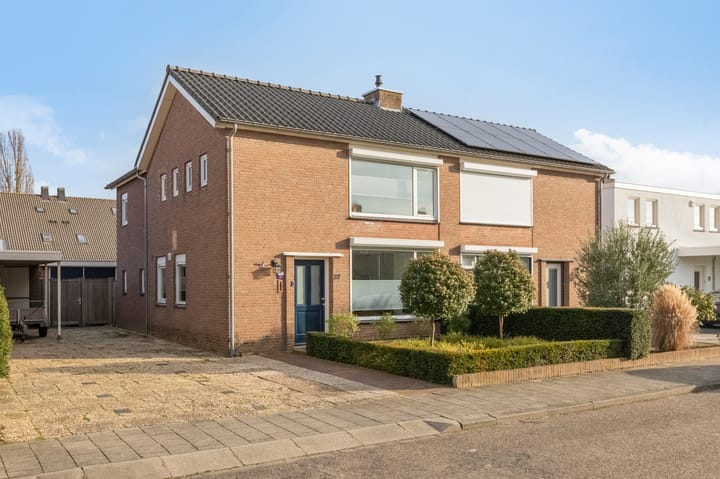 Photo of property Koningin Wilhelminastraat 37, Overasselt