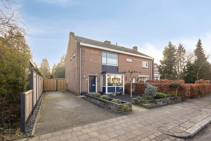 Koninginnelaan 94 in Apeldoorn