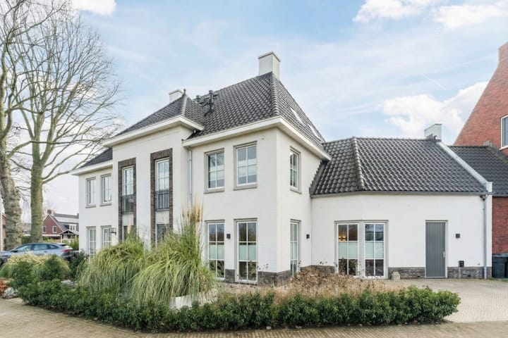 Koningsoordlaan 240 in Berkel-Enschot foto