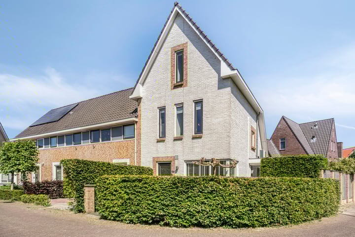 Koningspage 27 in Nijkerk Foto