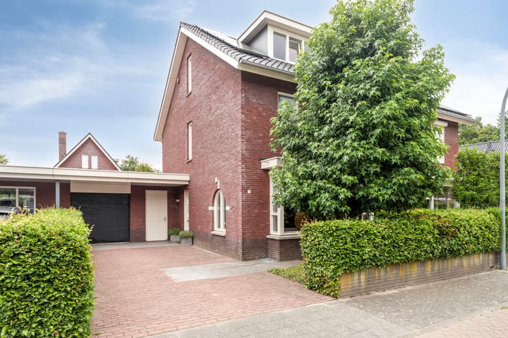 Koolwitje 3 dans Oosterhout photo