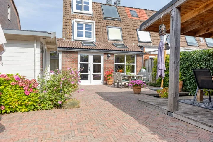 Koos Speenhofflaan 46 Beverwijk foto 2