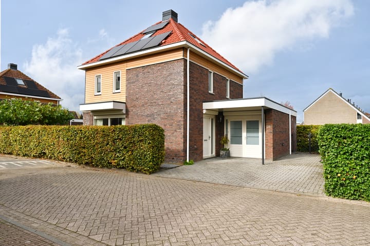 Koos Veraartstraat 5 in Steenbergen