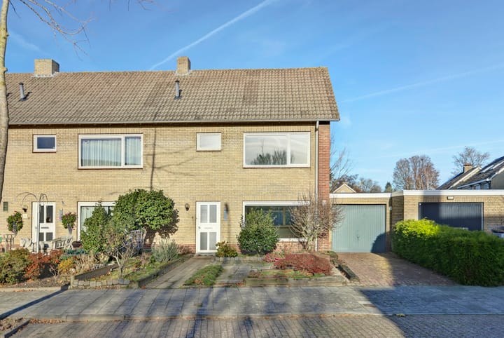 Photo of property Korenbloemstraat 39, Baarle-Nassau