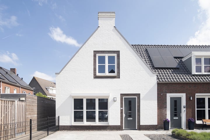 Korenschuur 11A in Moergestel Foto