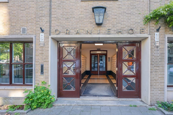 Korte Geuzenstraat 108 in Amsterdam photo