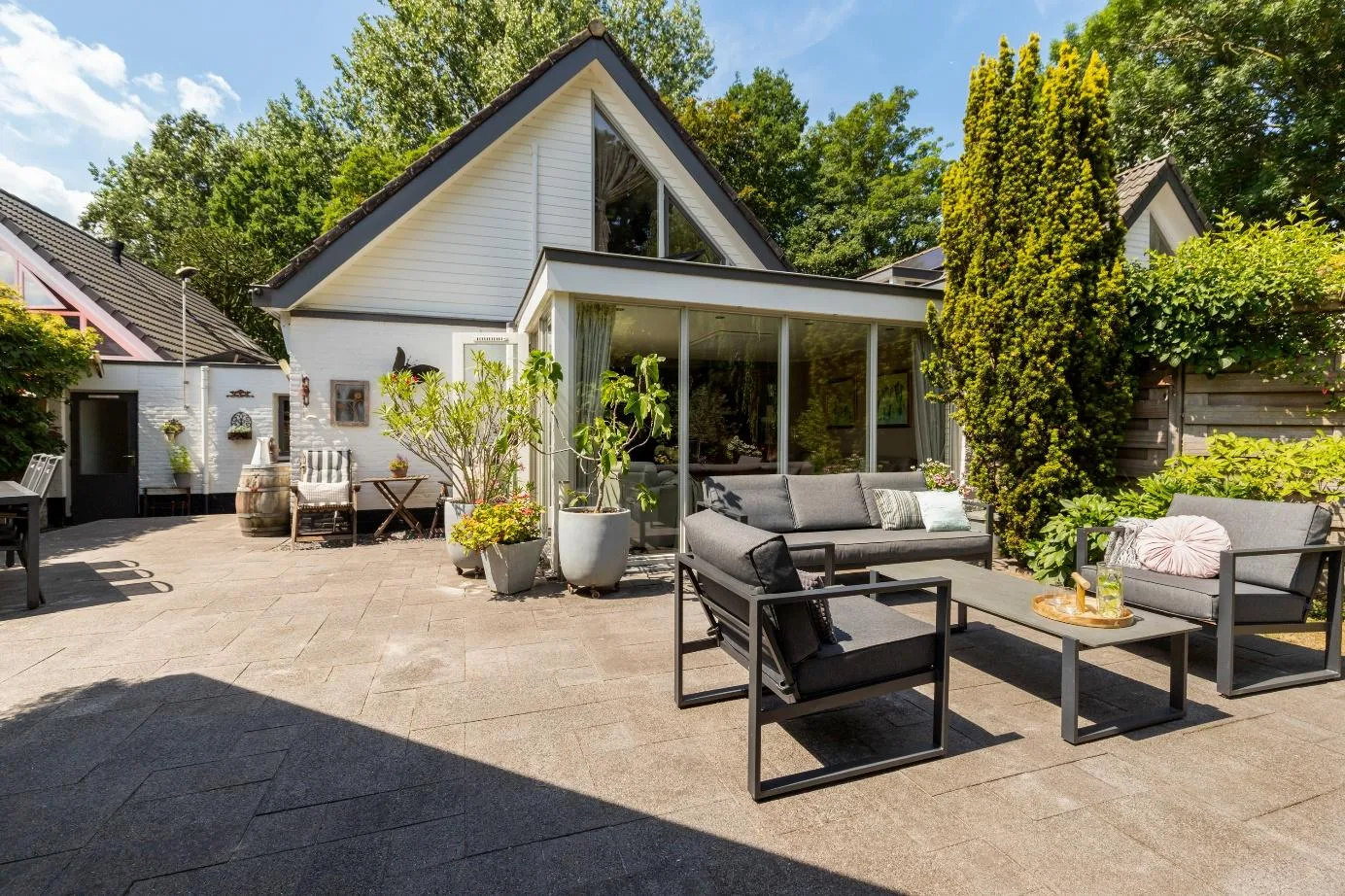 Team photo of Kosmeier Projectbegeleiding & Makelaars