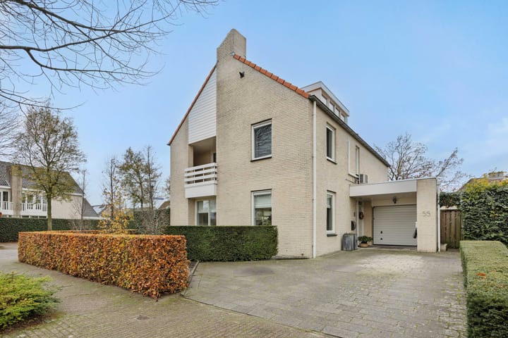 Photo of property Kraanvogellaan 55, 's-Hertogenbosch