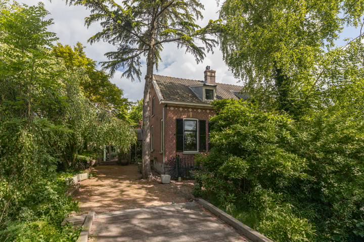 Kralingseweg 330 dans Rotterdam photo