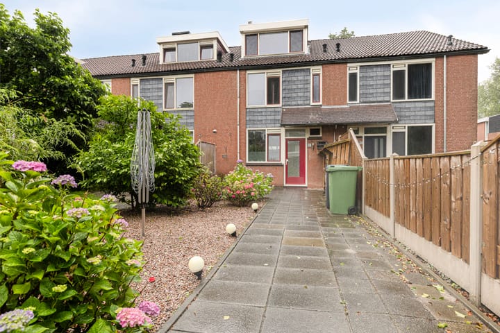 Kremersheerd 87 in Groningen Foto