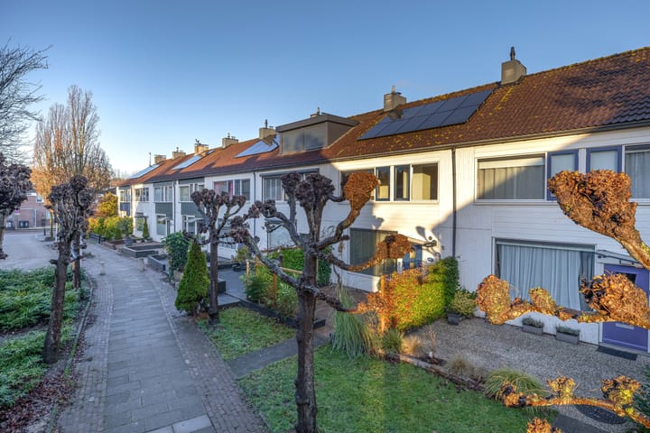 Kruisbessendreef 13 in Rozenburg